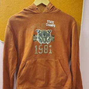 RUFFHEWN pullover hooded sweatshirt